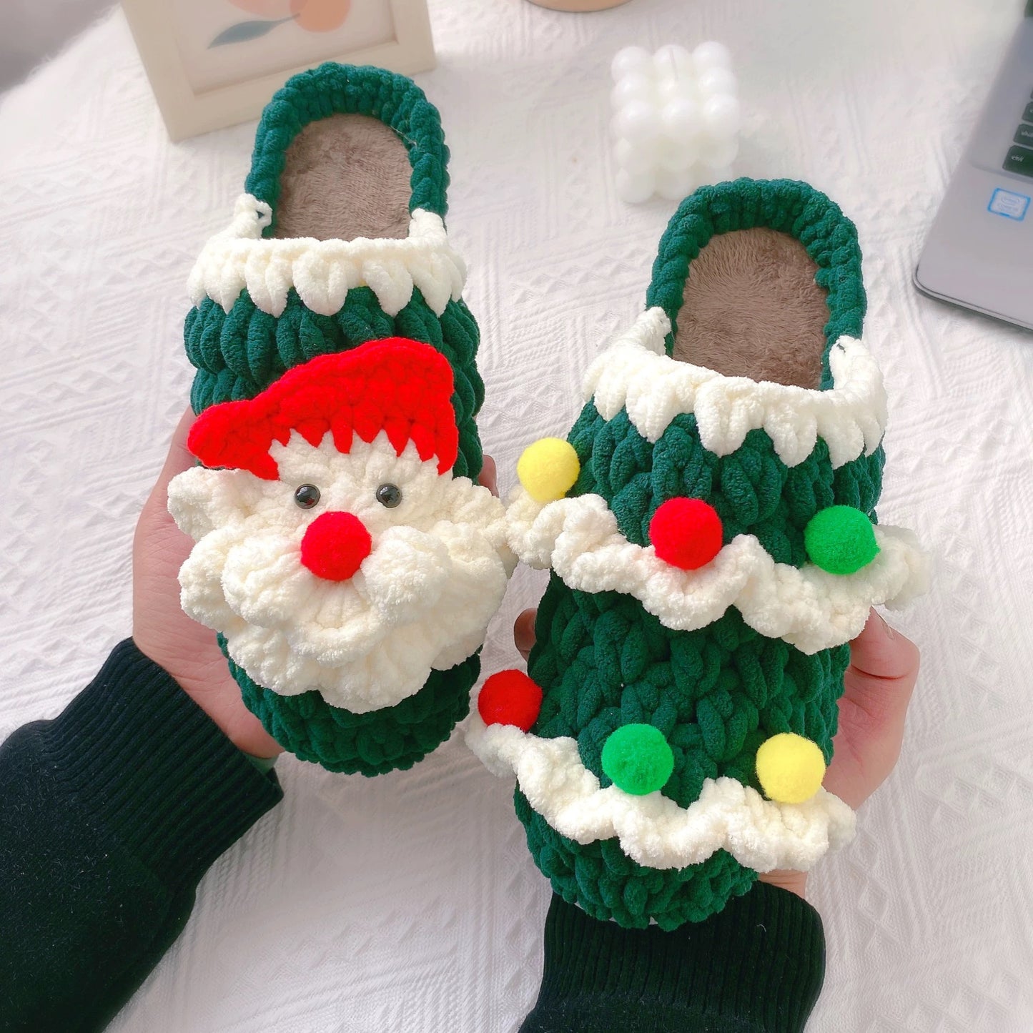 Christmas slippers DIY gift crochet thick wool yarn braided deer for the elderly as a gift for a boyfriend/girlfriend